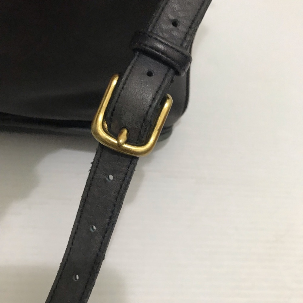 Vintage Coach 9821 Crossbody Bag - Picture 9 of 14